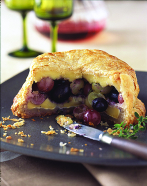 Baked Brie with Grapes