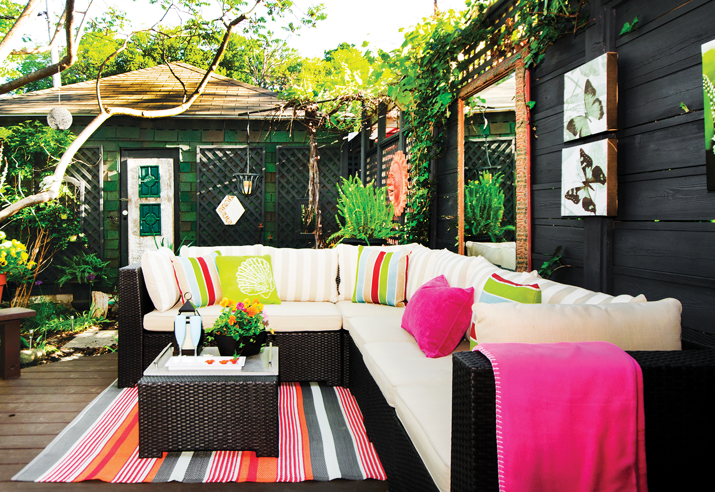 How to Create an Outdoor Room