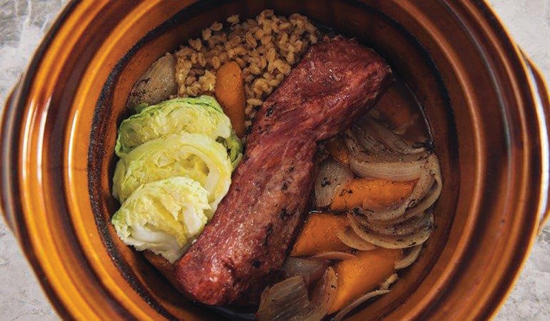 Slow Cooker Corned Beef, Barley, and Cabbage