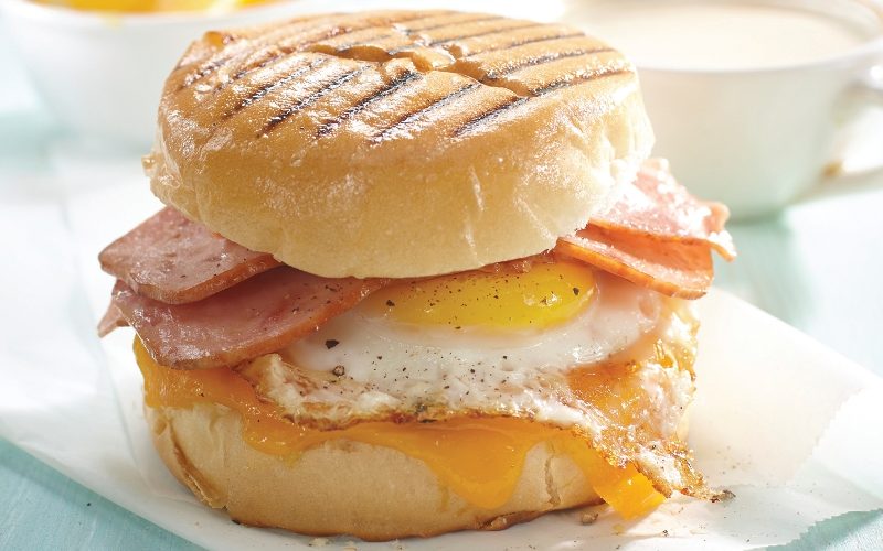 Gluten-Free Breakfast Sandwich - Home Trends Magazine