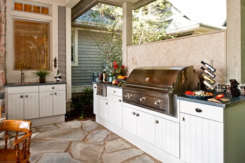Five Tips for Creating the Perfect Outdoor Kitchen - Home Trends Magazine