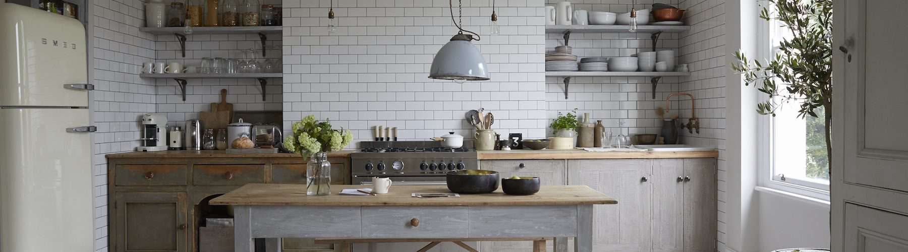 Painted Kitchen Makeovers - Home Trends Magazine